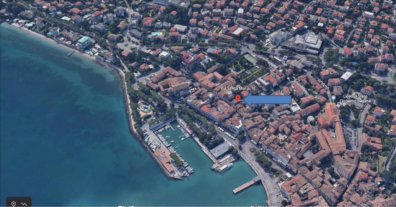 Desenzanoloft Blue Lake Star Apartment Desenzano del Garda Exterior photo